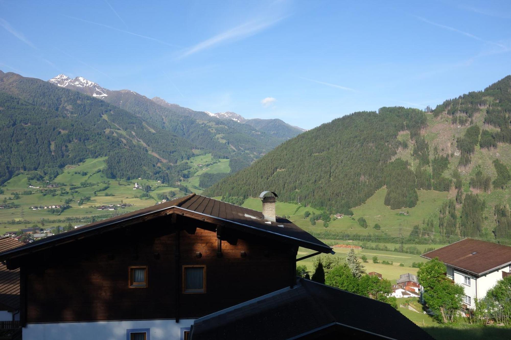 Ferienhaus Resinger มาเทรอี อิน ออสท์ทีโรล ภายนอก รูปภาพ